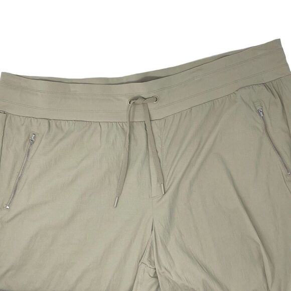 Athleta Women's Trekkie North Jogger‎ Cropped Khaki Size 26 - Picture 1 of 9